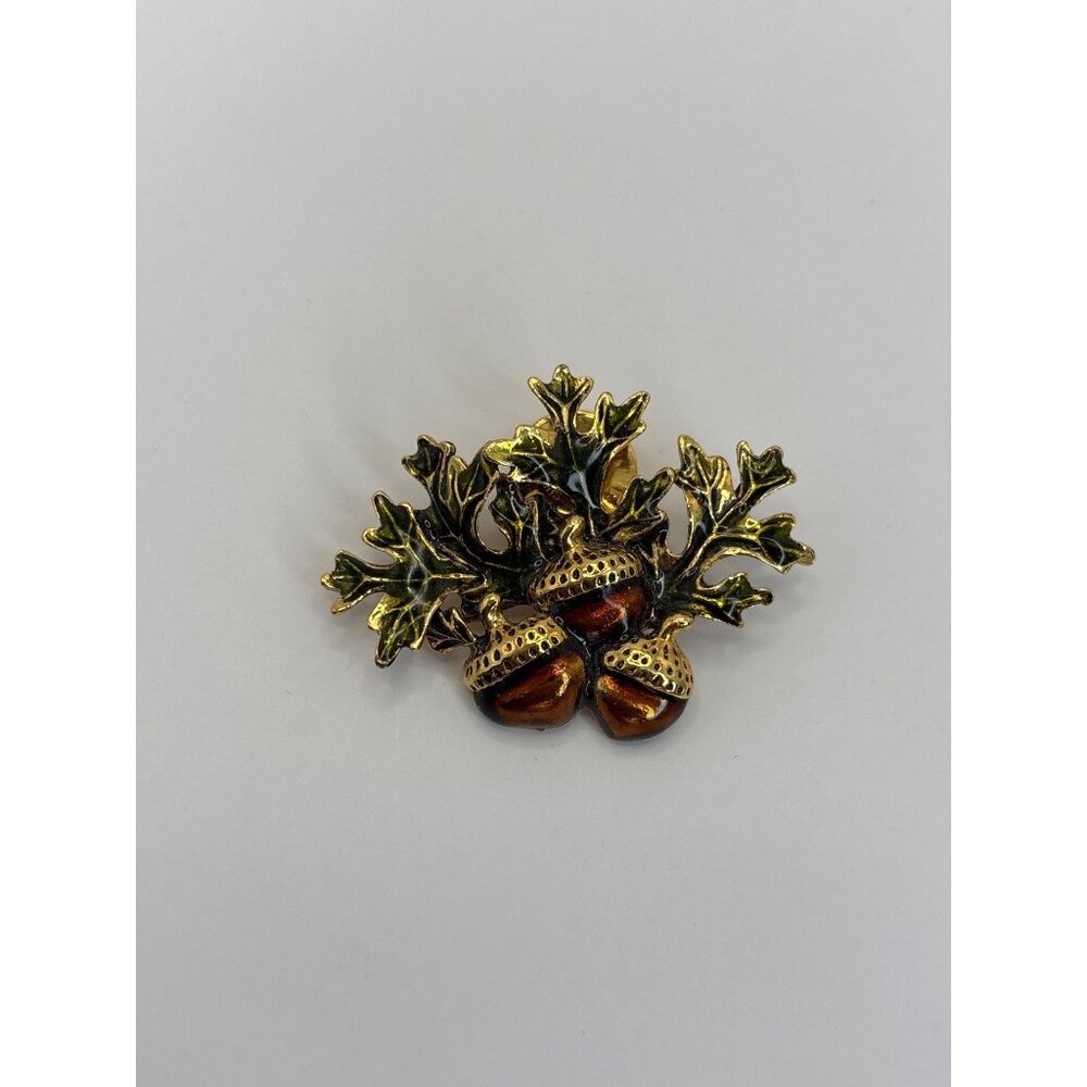 Avon Vintage Enamel Three Acorn Motif Pin Fall Oak Leaf Brooch Pin